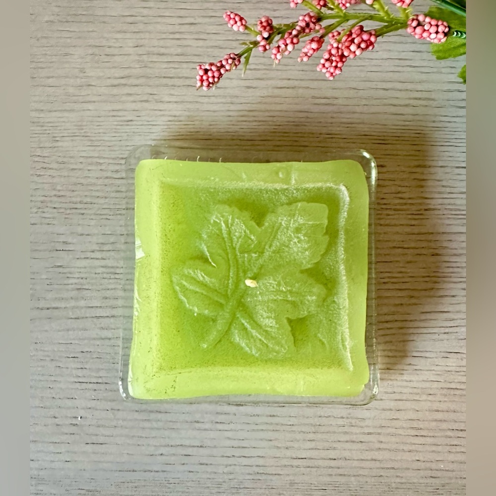 VINTAGE SQUARE GREEN CANDLE OVER GLASS BASE